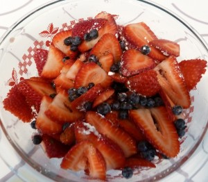 Berries for strawberry torte