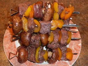 Steak, Mushroom & Pepper Kabobs - ready to barbecue