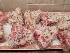 Lamb Chops Perinette - press in the crumb mixture